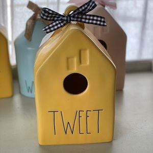 💛💛Rae Dunn Yellow Tweet Birdhouse💛💛